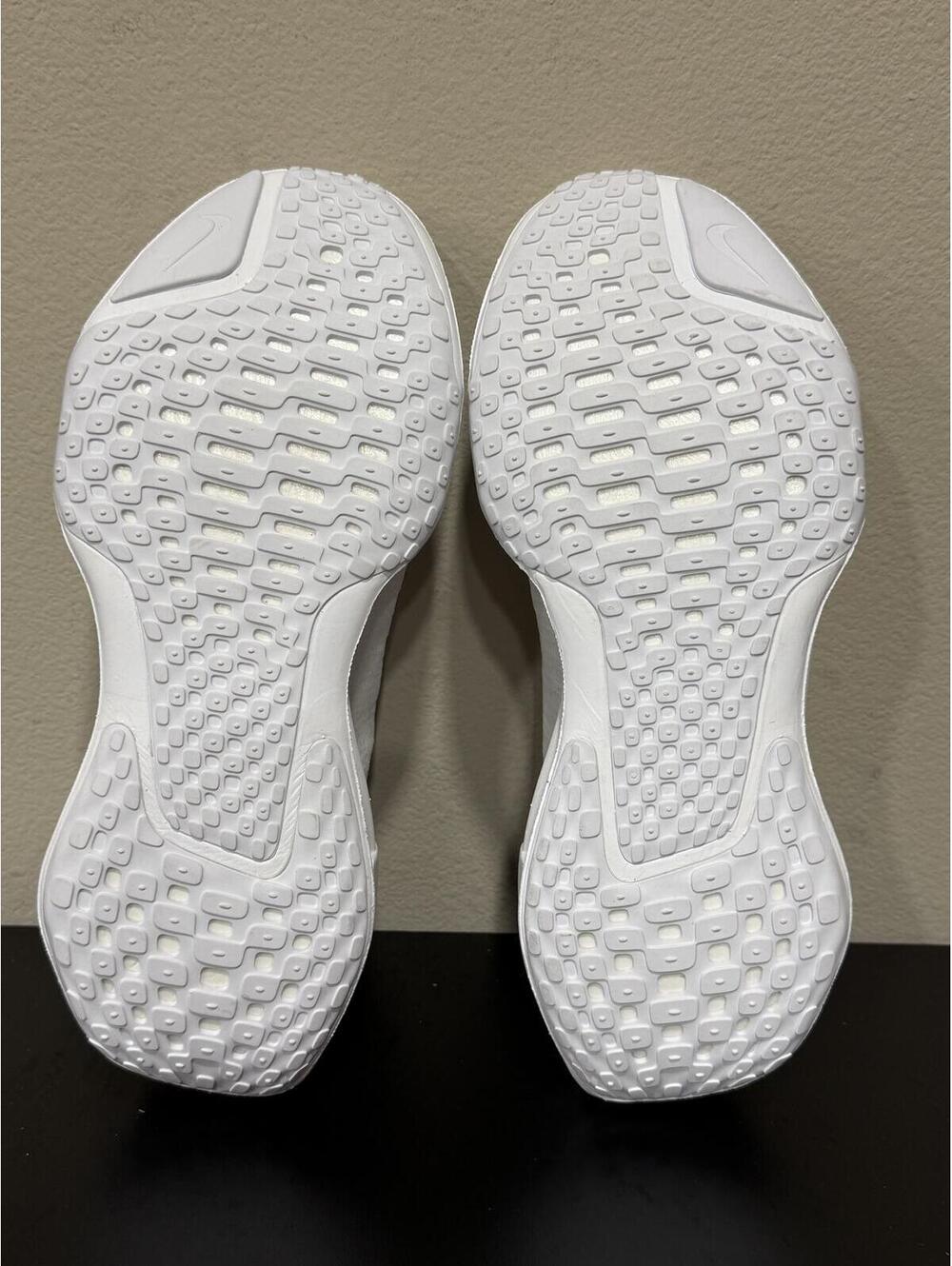 Size 10 - Nike ZoomX Invincible 3 “White Photon Dust” - Picture 4 of 6